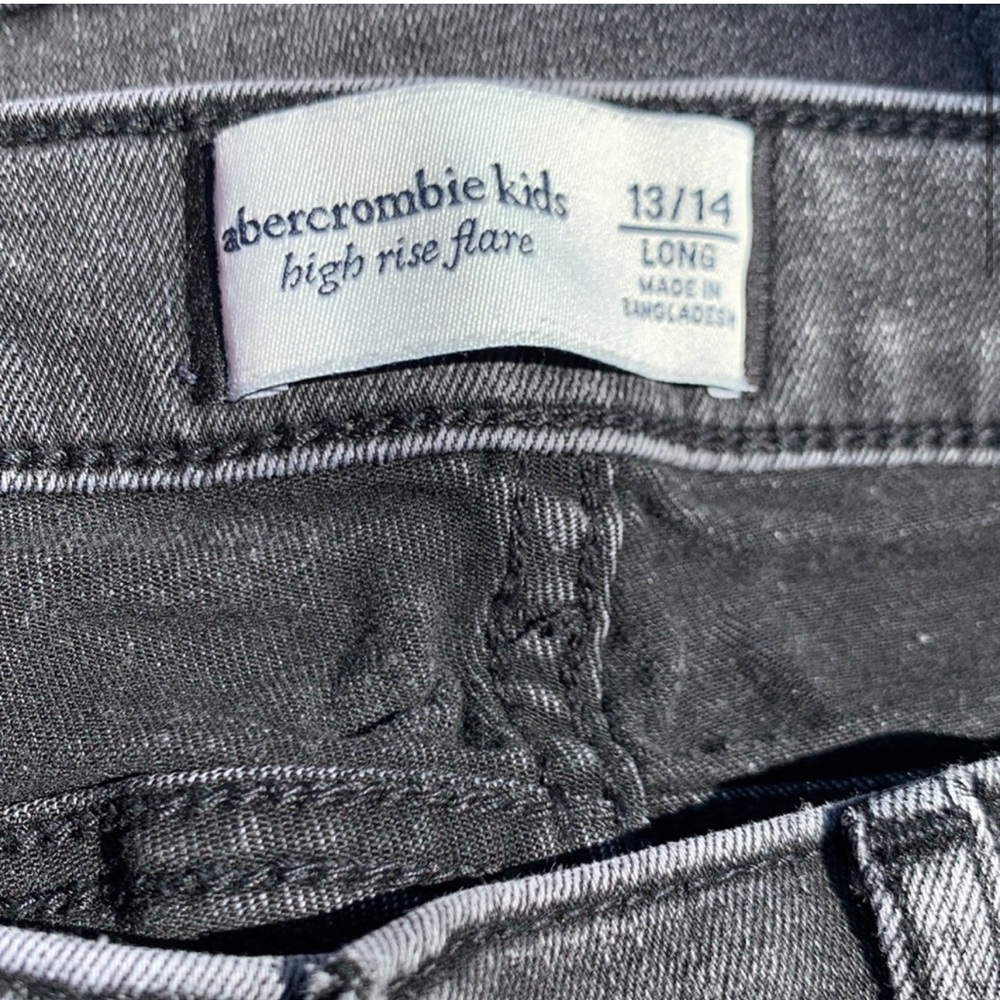 Abercrombie Kids Star Print High Rise Flare Jeans - Picture 4 of 7